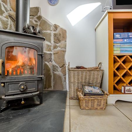 Appletree Cottage Kirkton of Tealing Екстериор снимка